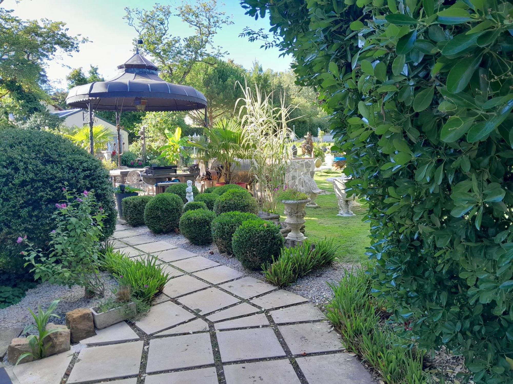 Mamers Le Madrigal Bed & Breakfast エクステリア 写真